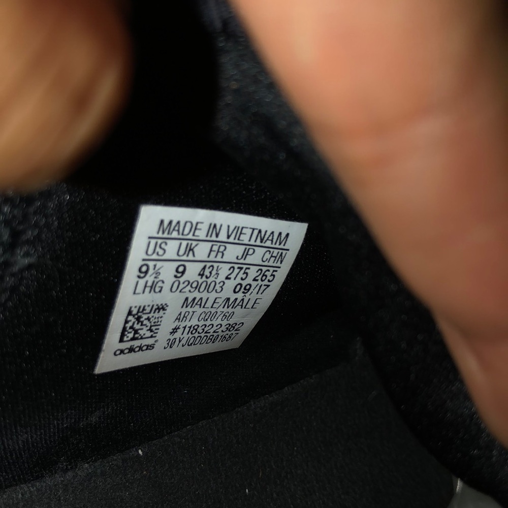 GUC Mens Adidas NMD sneakers size 9.5 - Picture 8 of 8